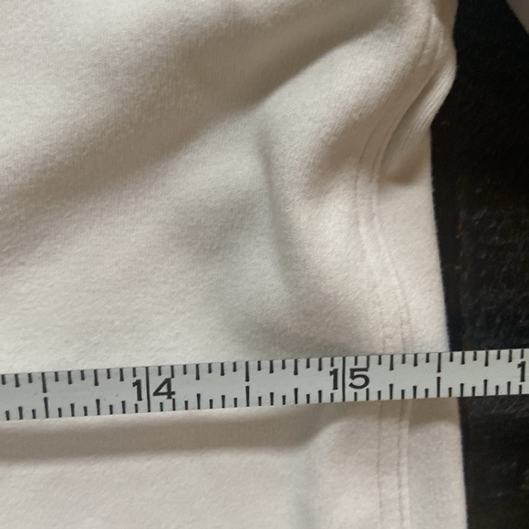 Lululemon top - Picture 5 of 9